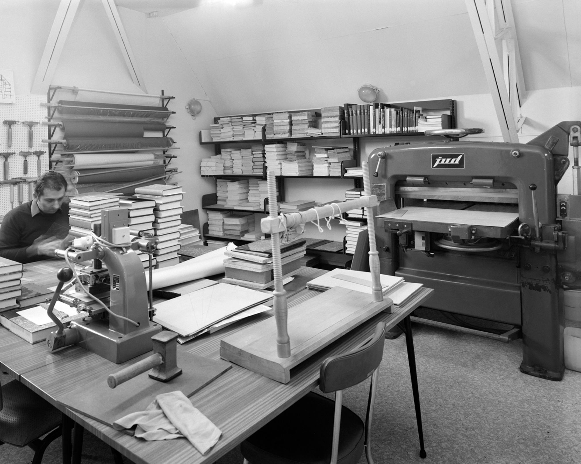 1968 - Atelier de reliure