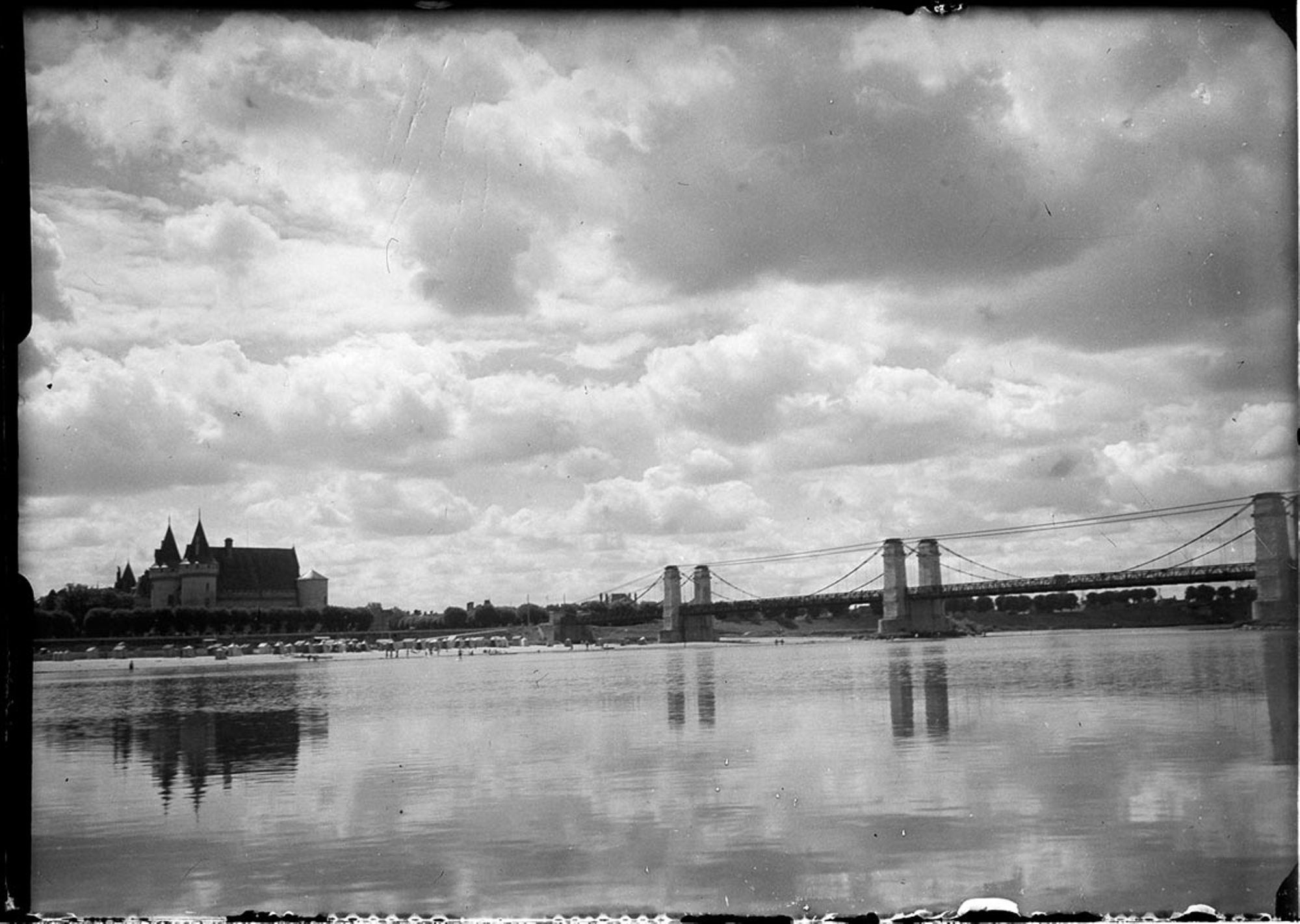 Vue générale, Sully-sur-Loire, 1938