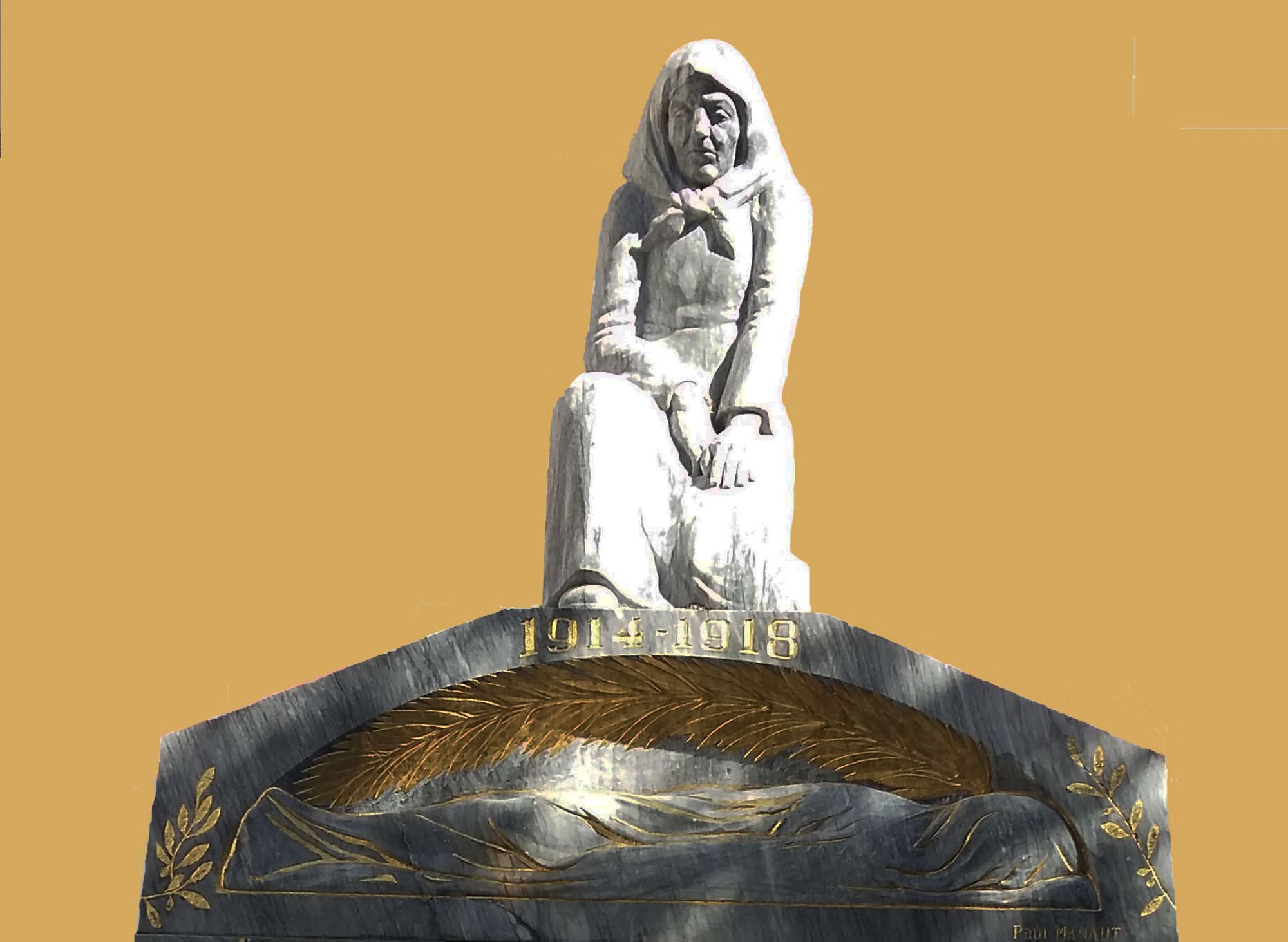  Monument aux morts de la commune de Quillan dans l'Aude (un des rares en France représentant une femme)